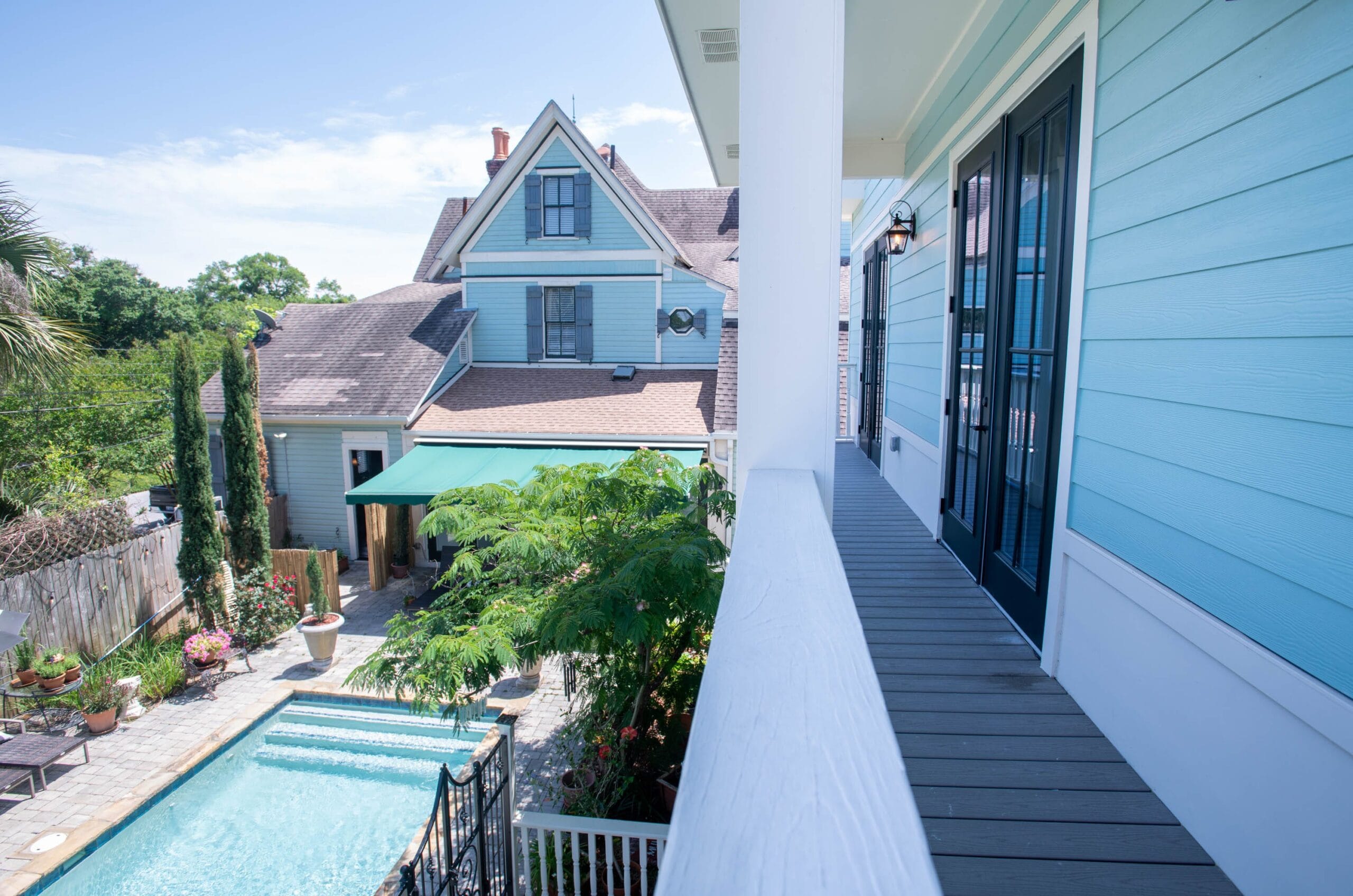 The 10 Airbnb Questions Travel Pros Always Ask (That You Should Ask Too)