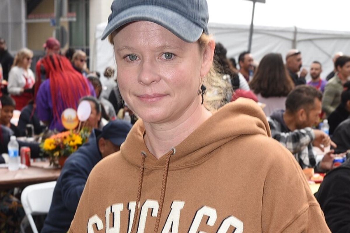 Thora Birch Attending Los Angeles Mission's 2024 Thanksgiving Event.
