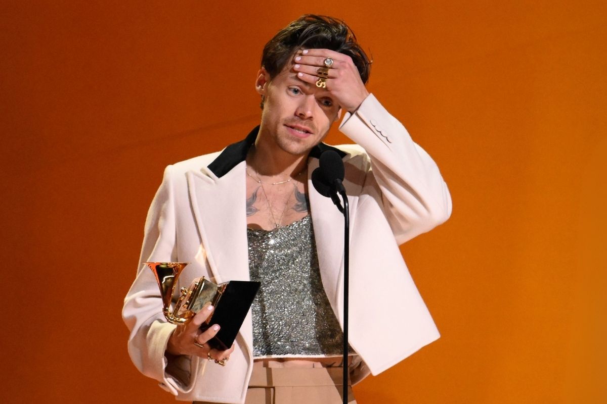 Harry Styles Explains Why He Laughed During His Grandmother’s Funeral