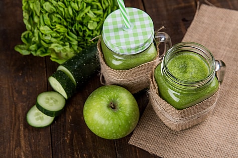 How to get your kids to eat vegetables: blend into smoothie