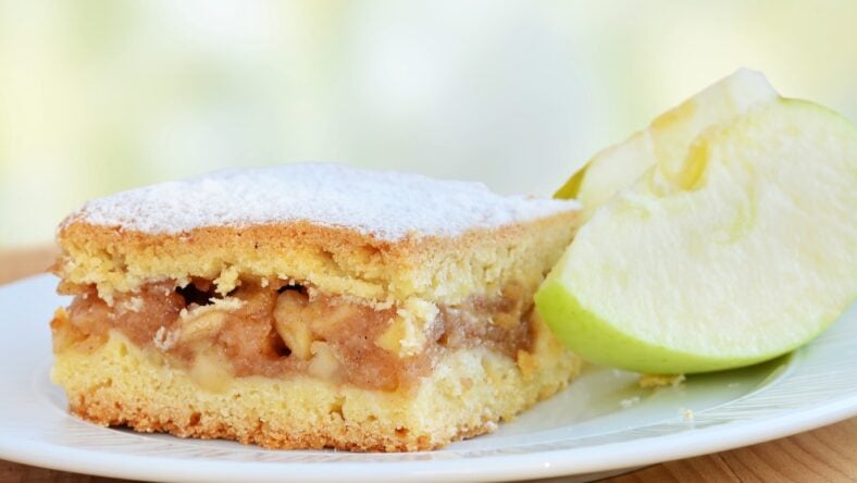 Apple Pie Bars